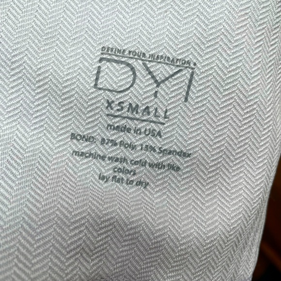 DYI leggings brand new in chevron grey - Picture 2 of 5